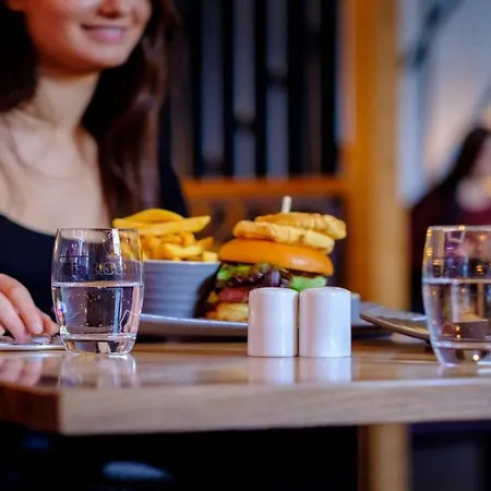 Claregalway Hotel Отель