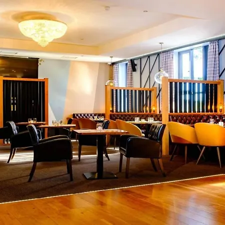 Отель Claregalway Hotel Клэрголуэй