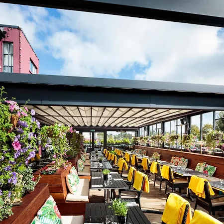 Claregalway Hotel Отель Клэрголуэй