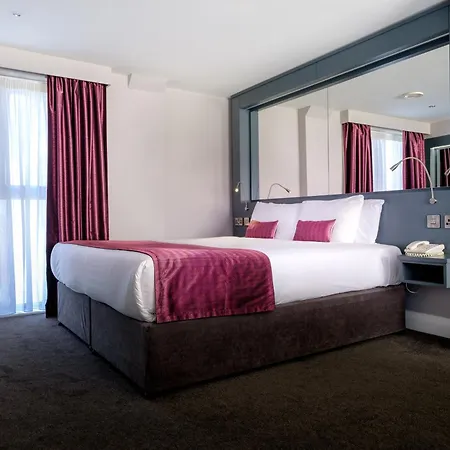 克莱尔戈尔韦酒店 4* 克莱尔戈尔韦