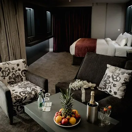 克莱尔戈尔韦酒店