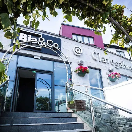 克莱尔戈尔韦酒店 酒店