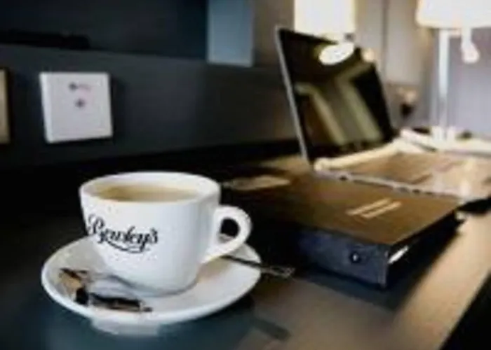 Hotel Claregalway Hotel 4*