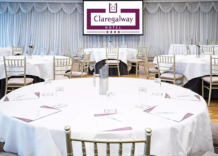 Hotel Claregalway Hotel 4*